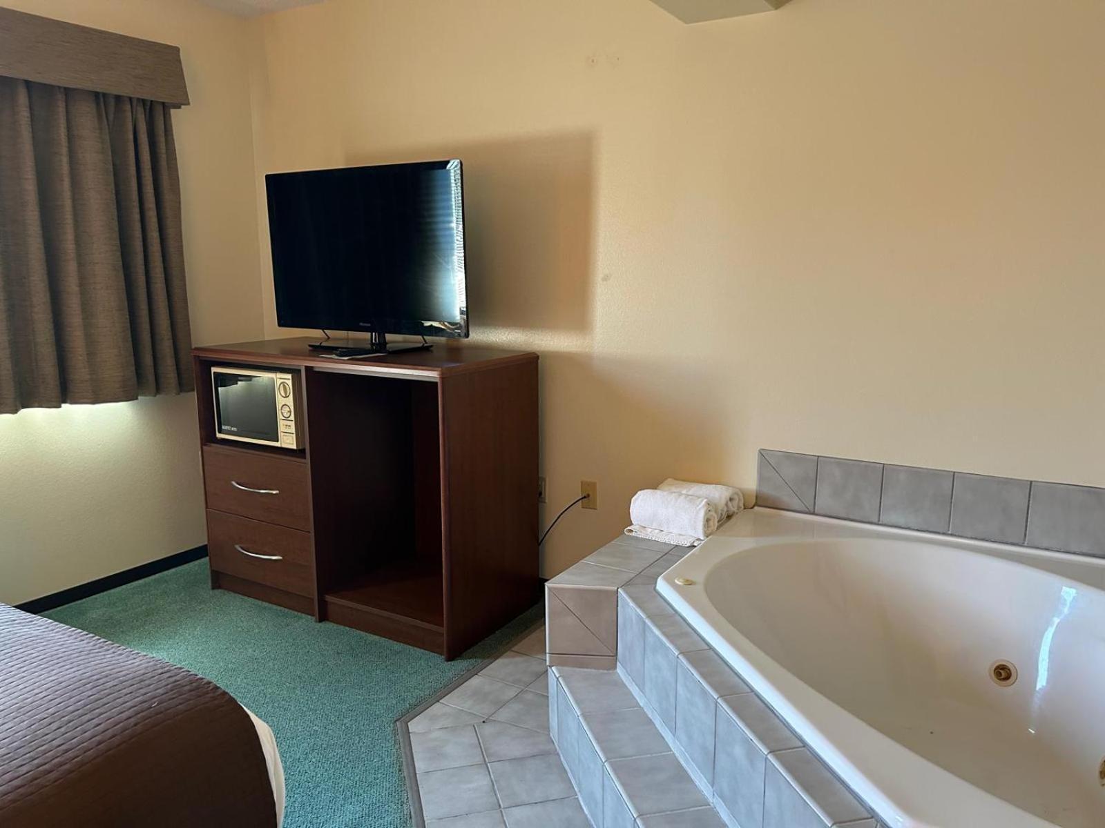 Northwoods Inn & Suites - Blackduck Buitenkant foto